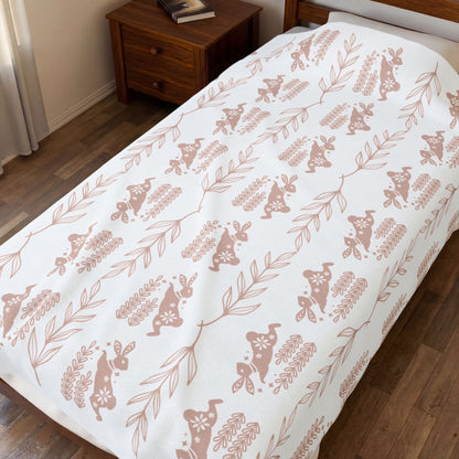 Velveteen Plush Blanket – Soft Pink Floral Deer Pattern Throw