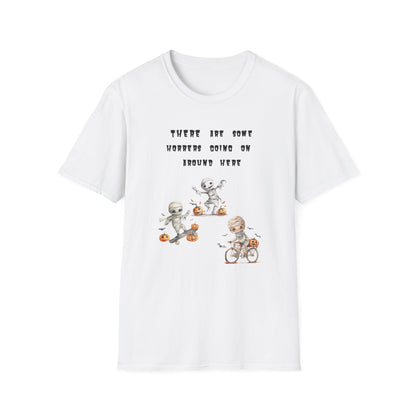 T-Shirt Halloween Graphic T-Shirt Spooky Season Tee Unisex Soft Style Shirt Retro Halloween Gift Fall Fashion Cute Halloween Design
