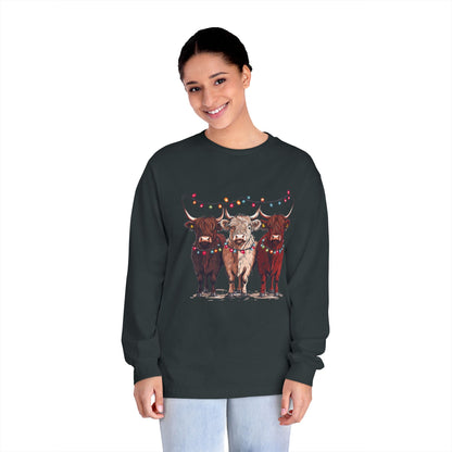 T-Shirt Unisex Classic Long Sleeve Cute Christmas Cows Gift For Anyone Holiday Attire Seasonal Fun
