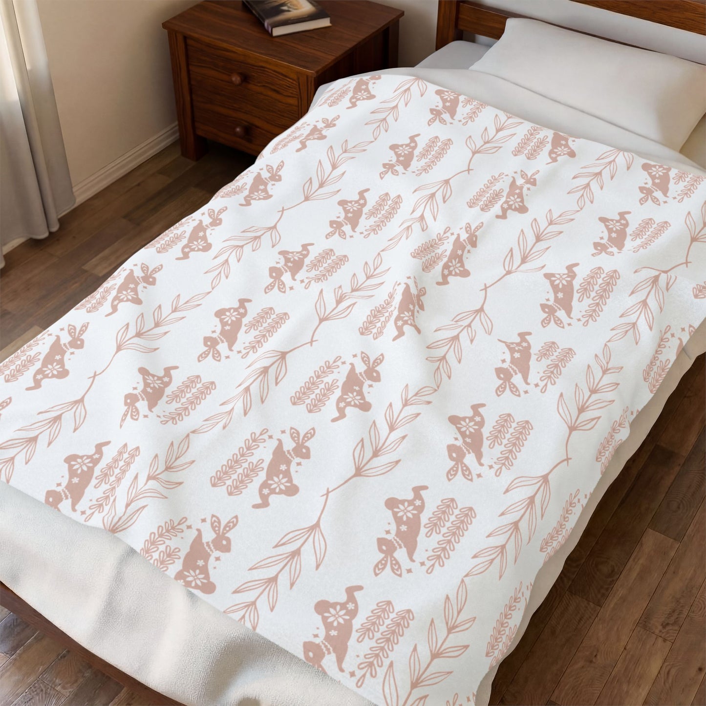 Velveteen Plush Blanket – Soft Pink Floral Deer Pattern Throw