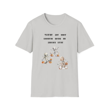 T-Shirt Halloween Graphic T-Shirt Spooky Season Tee Unisex Soft Style Shirt Retro Halloween Gift Fall Fashion Cute Halloween Design